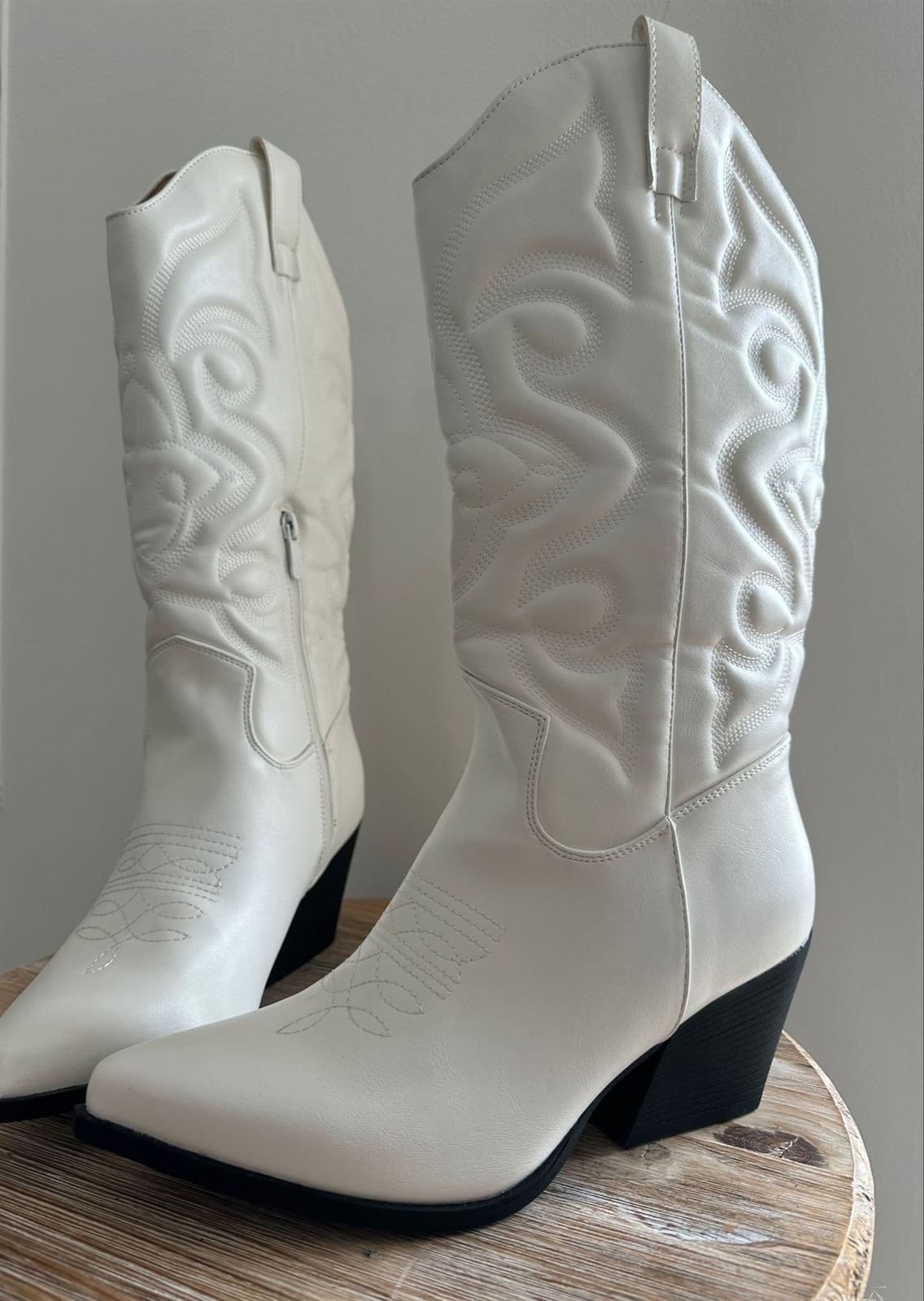 BOTA COWBOY BLANCA - Imagen 3