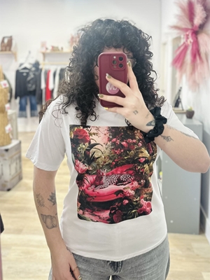 CAMISETA LEONA ROSA - Imagen 2